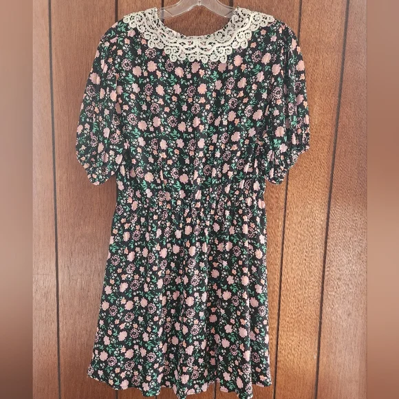ZARA Women's Floral Mini Dress Size L Black Pink Puff Sleeve Lace Collar Cottage - Picture 5 of 8